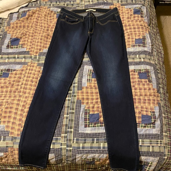Levi 711 Women Skinny Jean Color: Indigo Ridge - Picture 3 of 5